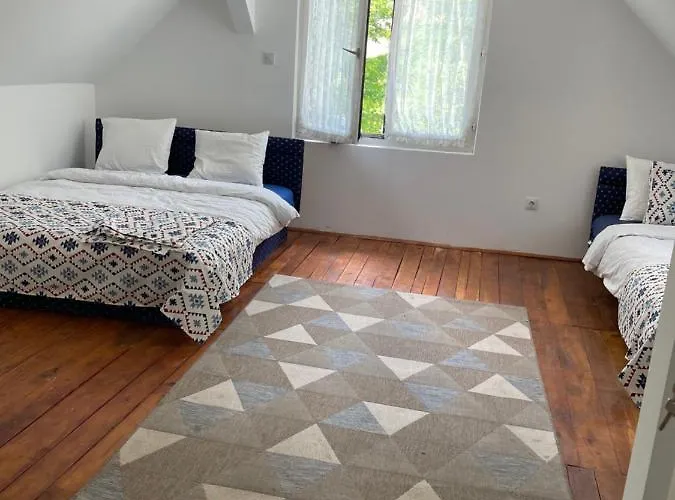 Kucica Djukanovic Dobri Potok Hotel apartamentowy