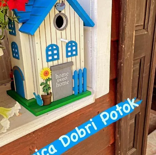 Hotel apartamentowy Kucica Djukanovic Dobri Potok *